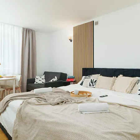Lyna - Royal Bed Apartament